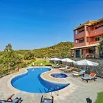 Villa Mare E Monte By Akharavi